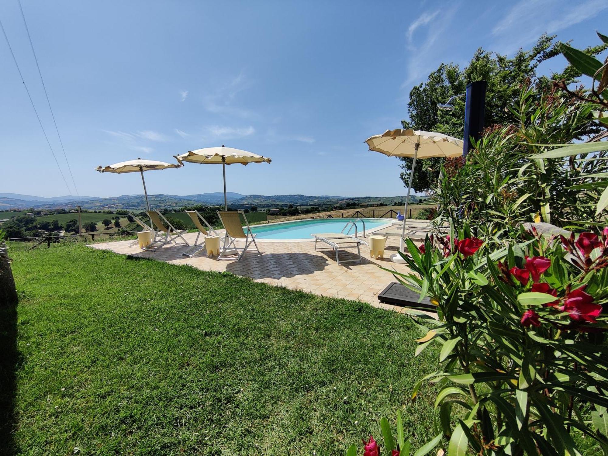 Rustico Del Bozzo Pensionat Castelleone di Suasa Exteriör bild